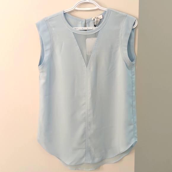 Blue Sleeveless Flowy top - Picture 1 of 11
